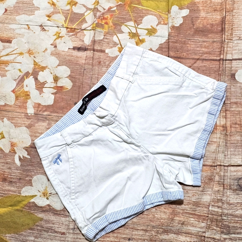 Freesttle Revolution White Striped Women's Shorts